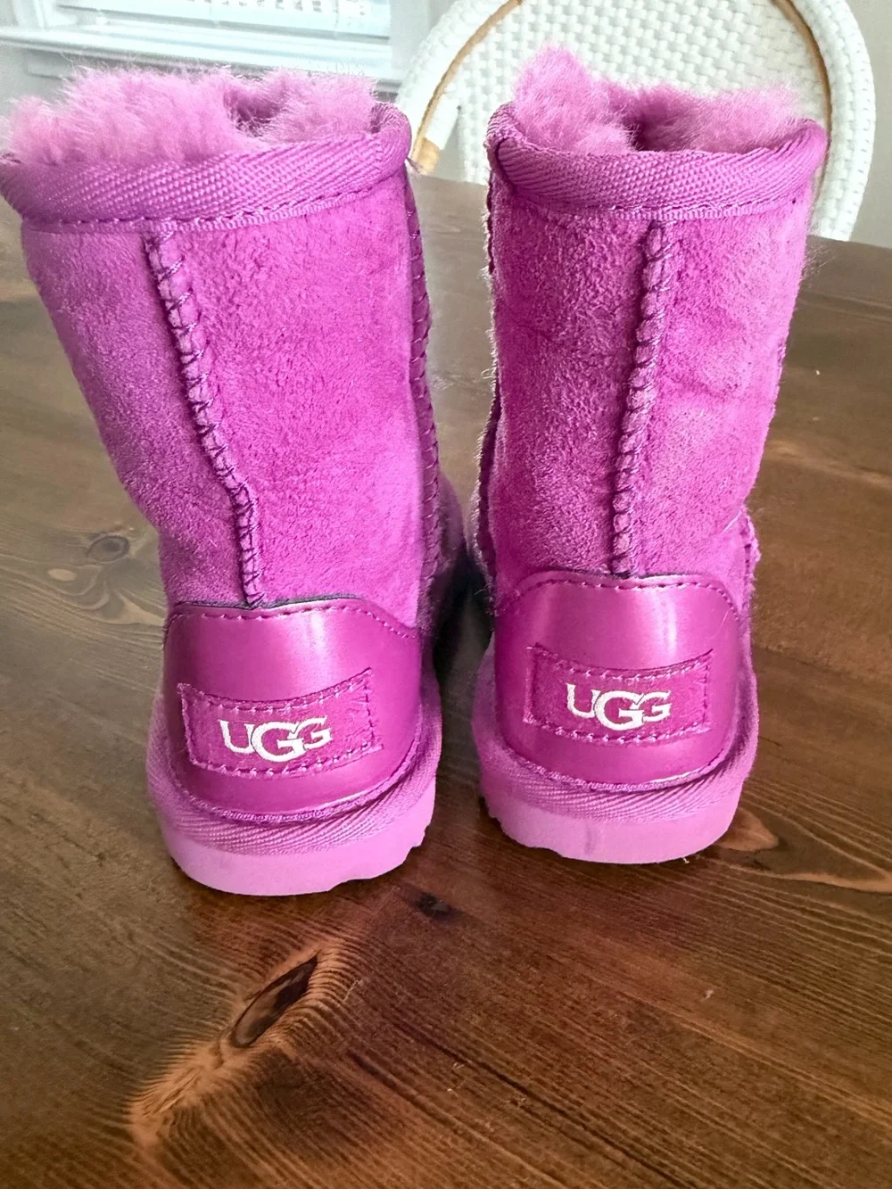 UGG Kids Classic II Shimmer Boots in Mangosteen